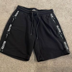 Hollister black shorts size small